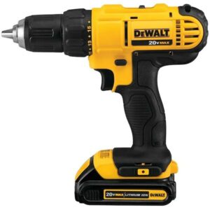 DEWALT 20-volt 1/2-in Cordless Drill (2-Batteries Included, Charger Included and Soft Bag included)