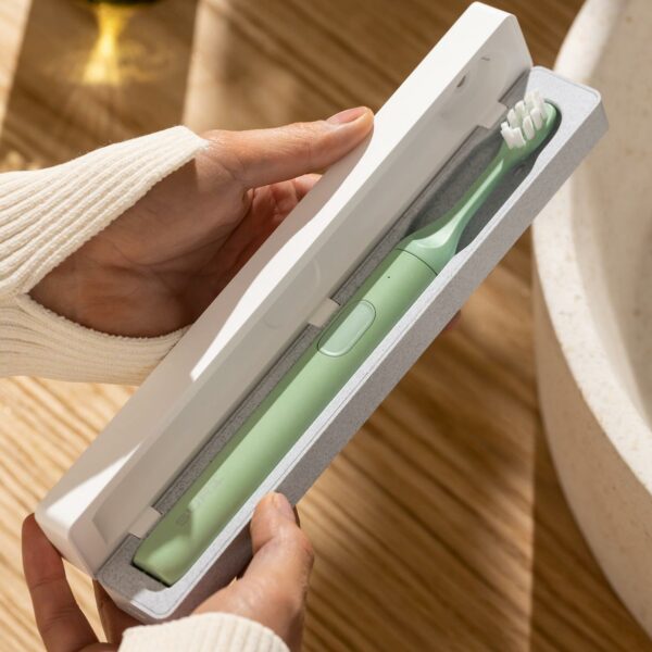 Electric Toothbrush and UV Light Case - Image 4