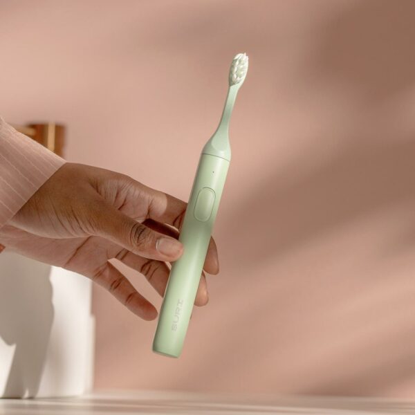 Electric Toothbrush and UV Light Case - Image 5