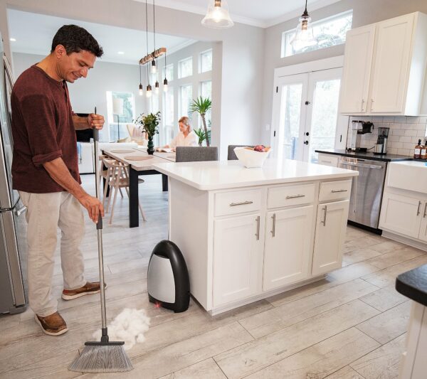 EyeVac Home Touchless Sensor Activated Vacuum - Matte Black - Image 4